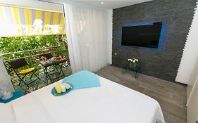 Rose Apartment